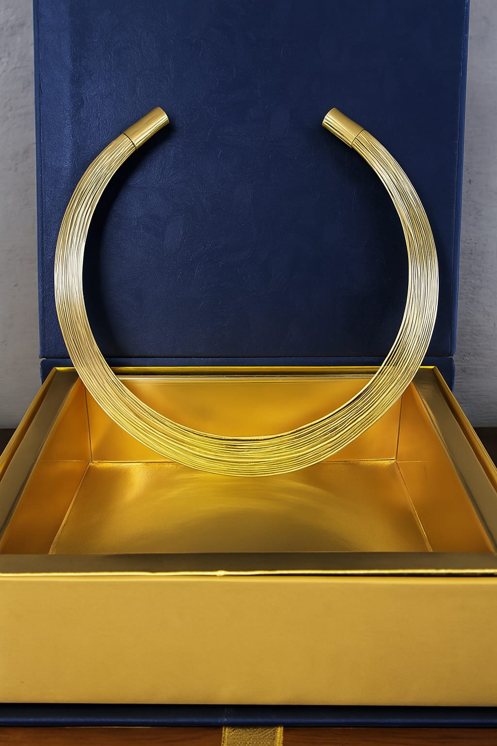 Multi-Strand Wire Gold Hasli