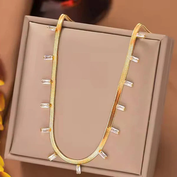 Gold Plated Stainless Steel Anti Tarnish Snake Chain Gold Stone Studded Necklace Gold