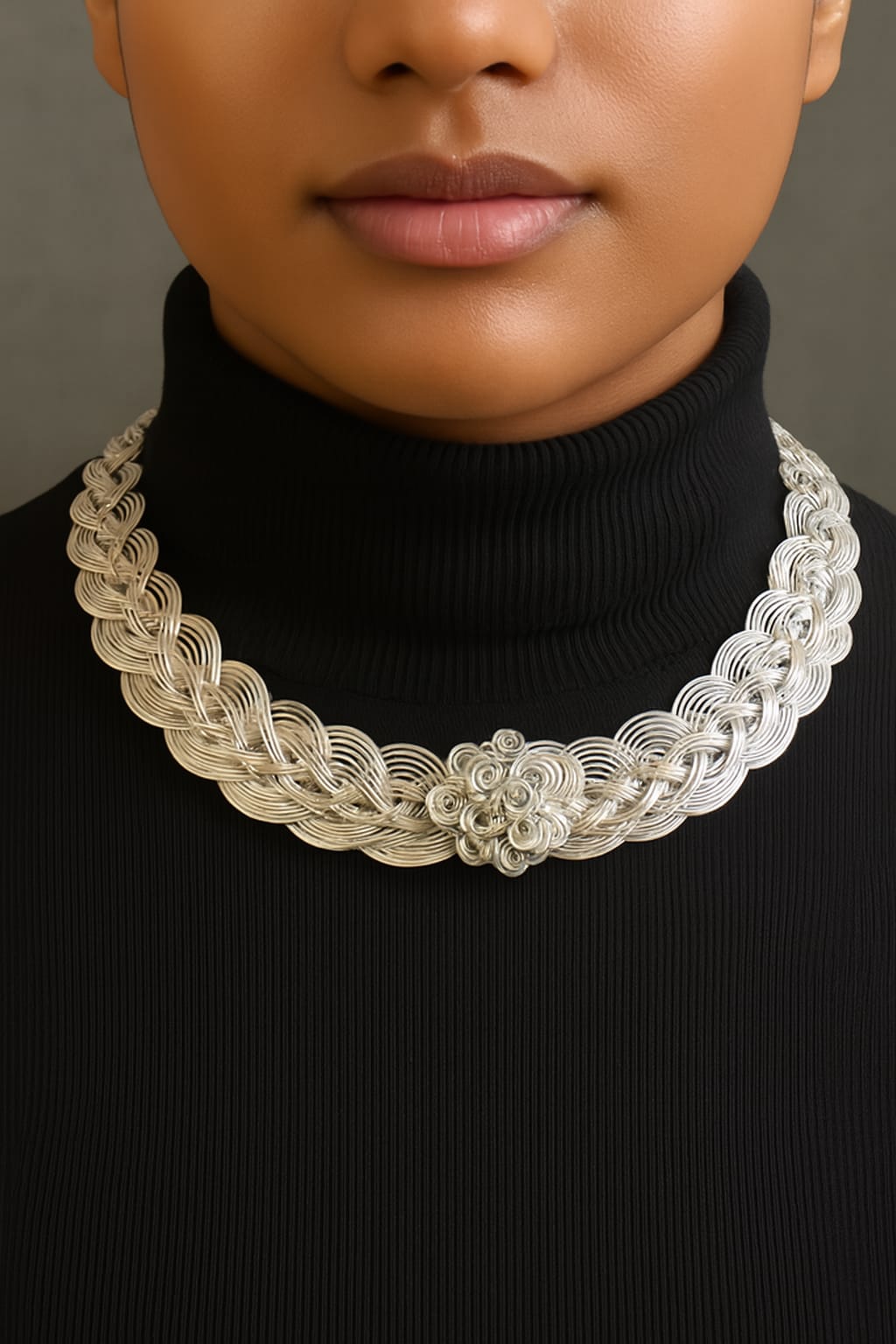 Sliver Braided Hasli with Ornate Centerpiece