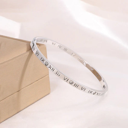 Silver-Plated AD Bangle-Style Anti Tarnish Roman Numerals Bracelet