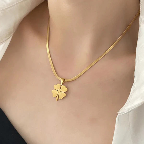 Waterproof Four-Leaf Clover Pendant Necklace & Earrings Set | Anti-Tarnish Gold Stainless Steel | Simply Sajavat Manchester