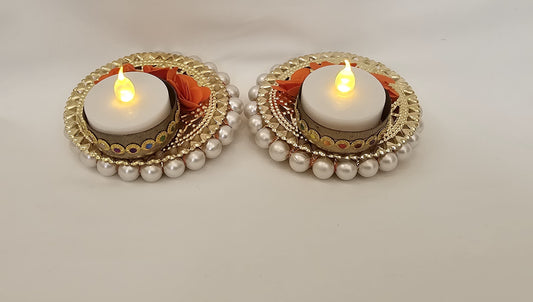 Pearl tea light candle holder