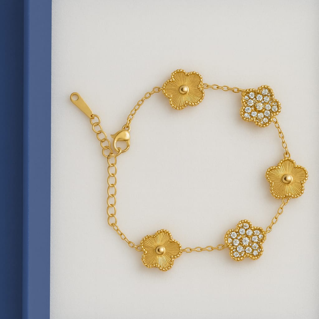 Waterproof Five-Clover Motif Bracelet | Tarnish-Free Gold, Silver & Onyx Black Stainless Steel