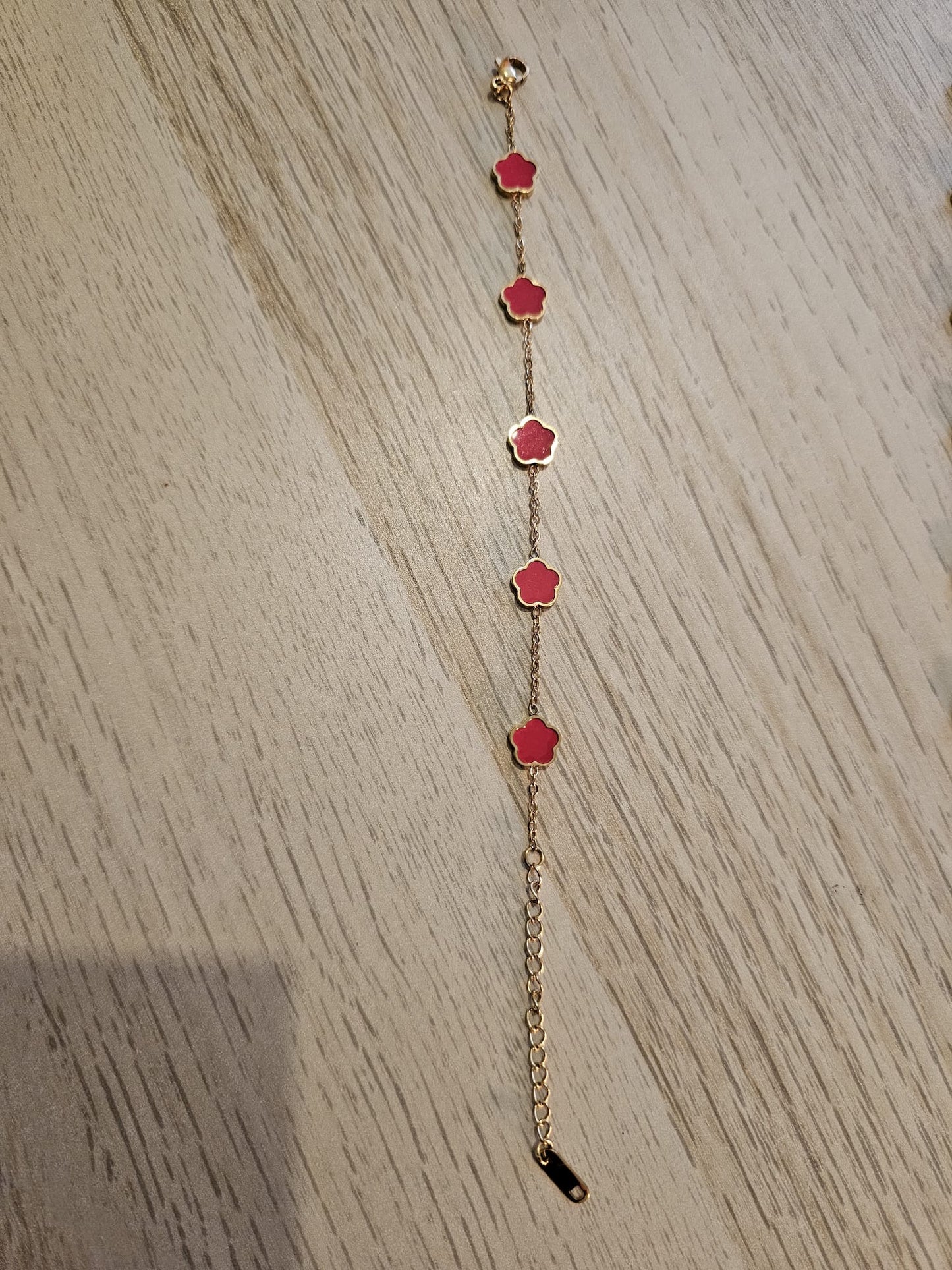 Eternal Clover Charm Bracelet | Choice of Romantic Red or Sweet Pink